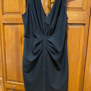 Little black dress perfect for NYE, weddings or any formal event!